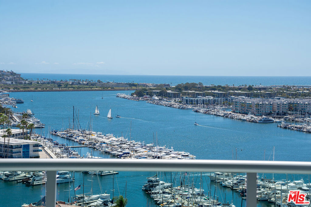 13700 Marina Pointe Drive, #1903, Marina Del Rey, CA 90292