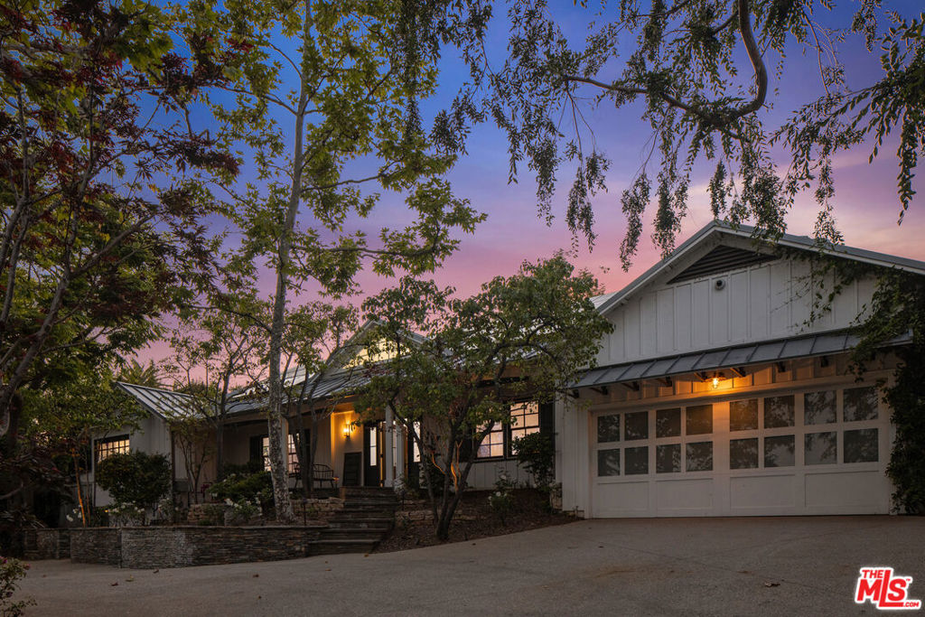 13627 W Sunset Boulevard, Pacific Palisades, CA 90272