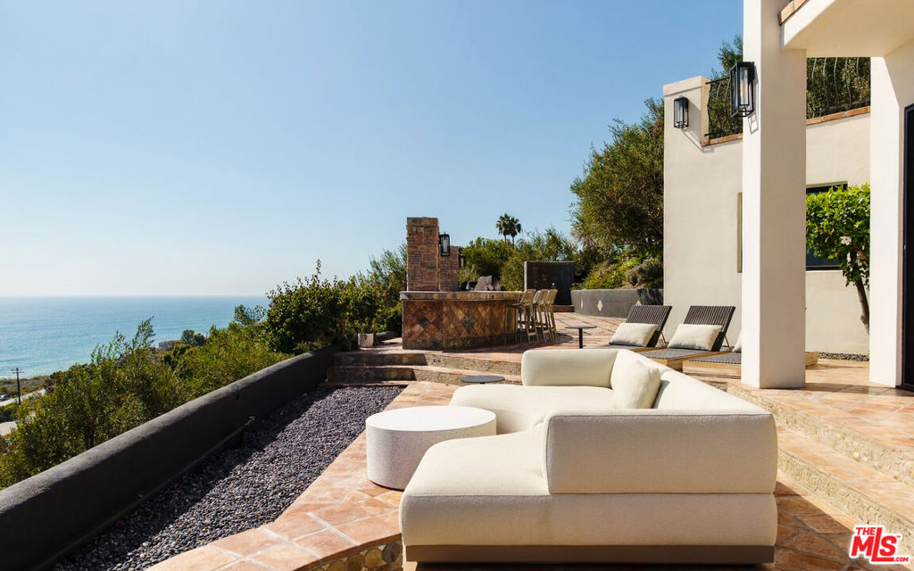 32045 Pacific Coast Highway, Malibu, CA 90265