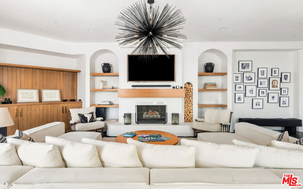 32045 Pacific Coast Highway, Malibu, CA 90265