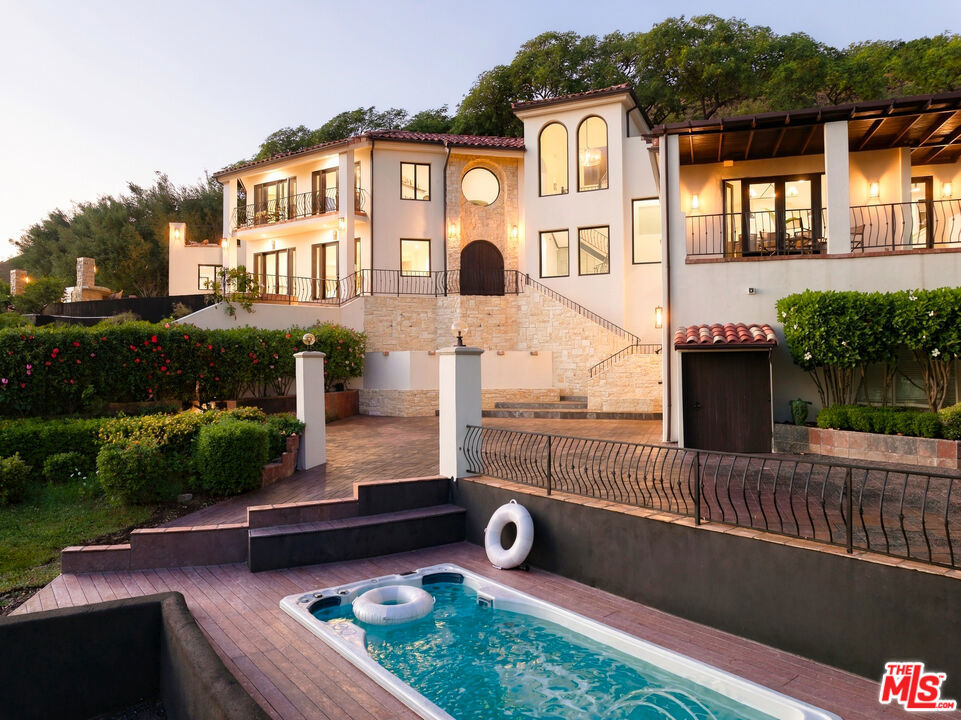 32045 Pacific Coast Highway, Malibu, CA 90265