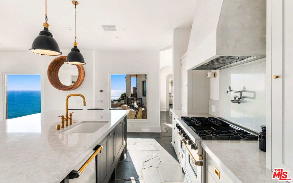 32045 Pacific Coast Highway, Malibu, CA 90265