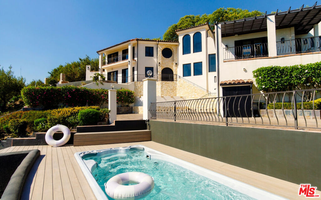 32045 Pacific Coast Highway, Malibu, CA 90265
