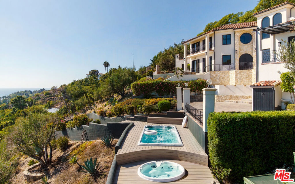32045 Pacific Coast Highway, Malibu, CA 90265