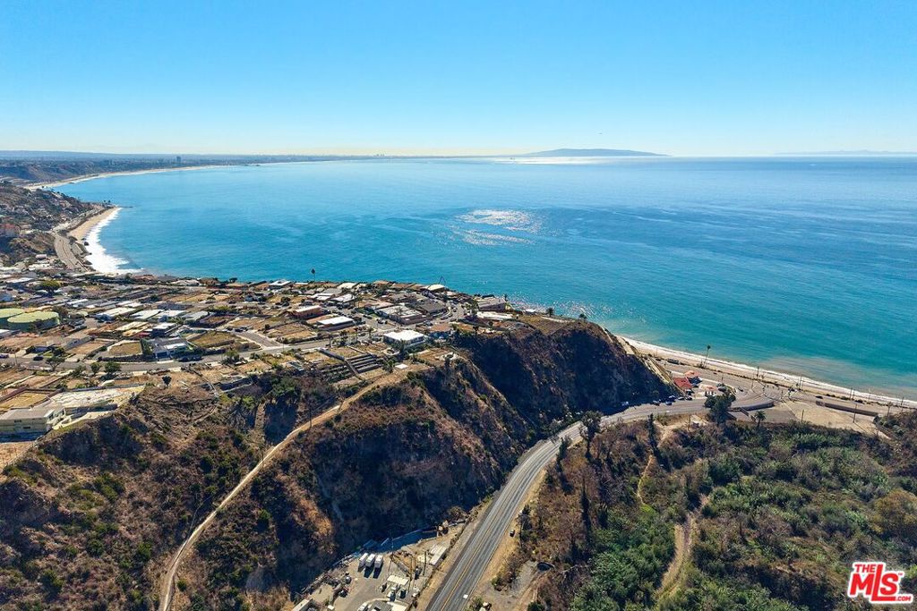 3913 Malibu Vista Drive, Malibu, CA 90265