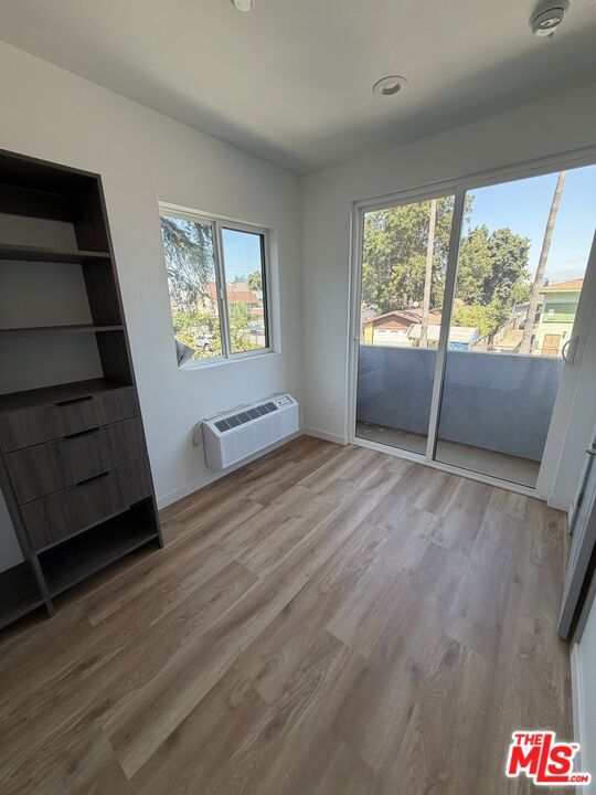1432 E 25th Street, Los Angeles, CA 90011