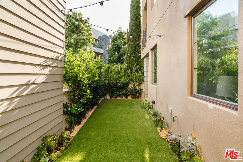 5837 N Lantern Court, Playa Vista, CA 90094