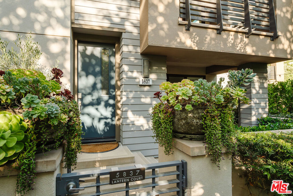 5837 N Lantern Court, Playa Vista, CA 90094