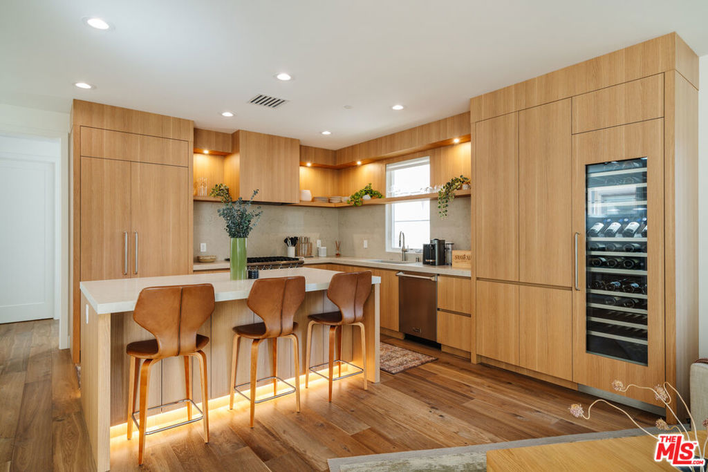 5837 N Lantern Court, Playa Vista, CA 90094