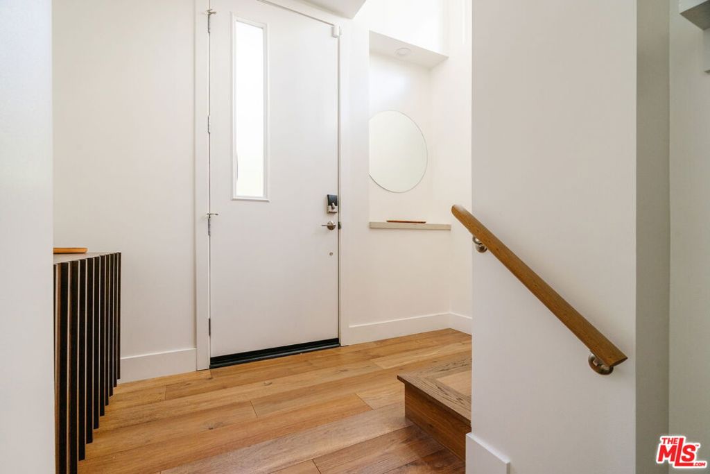 5837 N Lantern Court, Playa Vista, CA 90094