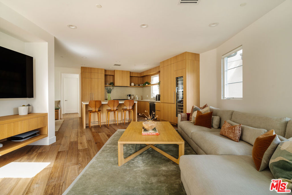 5837 N Lantern Court, Playa Vista, CA 90094