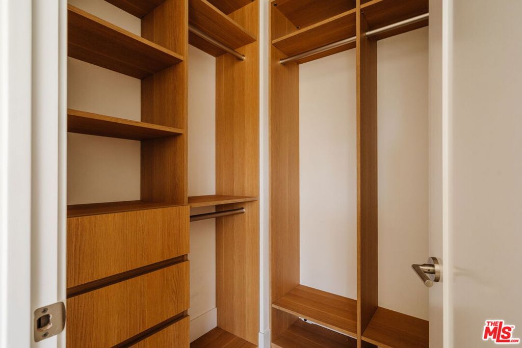 5837 N Lantern Court, Playa Vista, CA 90094