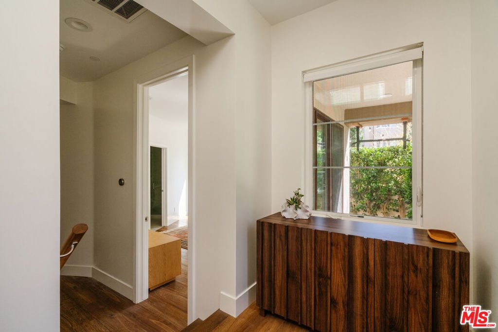 5837 N Lantern Court, Playa Vista, CA 90094