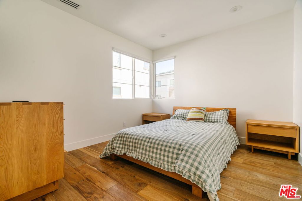 5837 N Lantern Court, Playa Vista, CA 90094