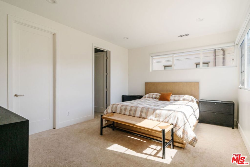 5837 N Lantern Court, Playa Vista, CA 90094