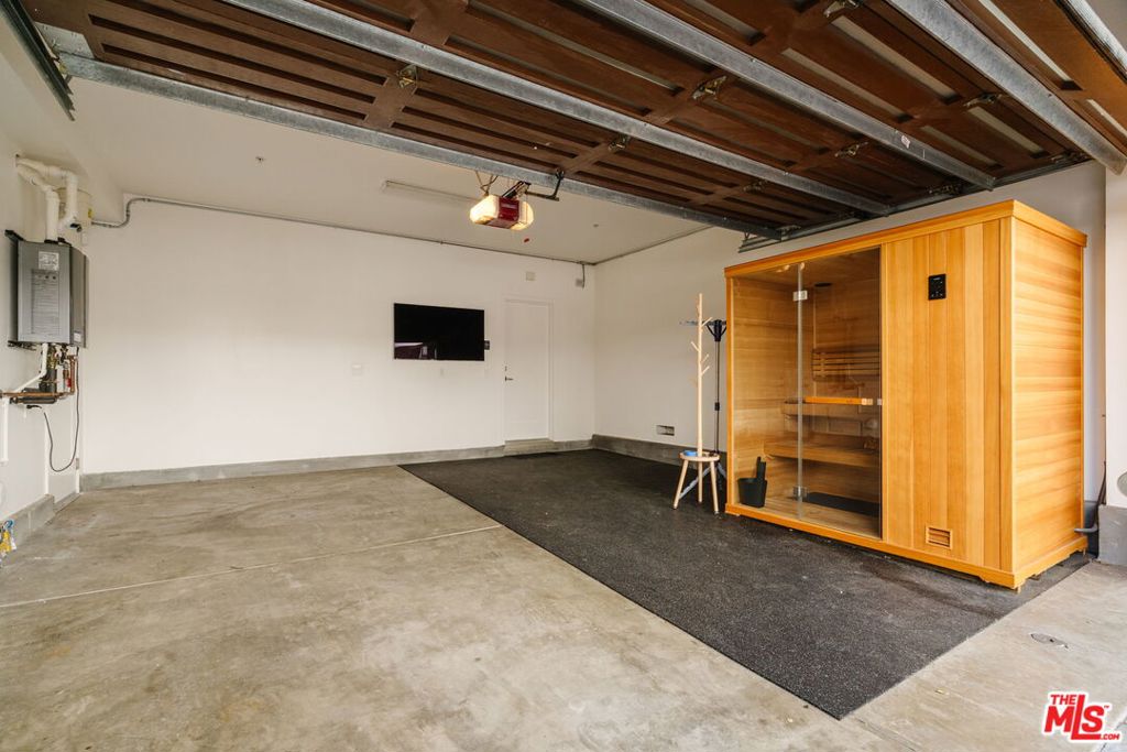 5837 N Lantern Court, Playa Vista, CA 90094