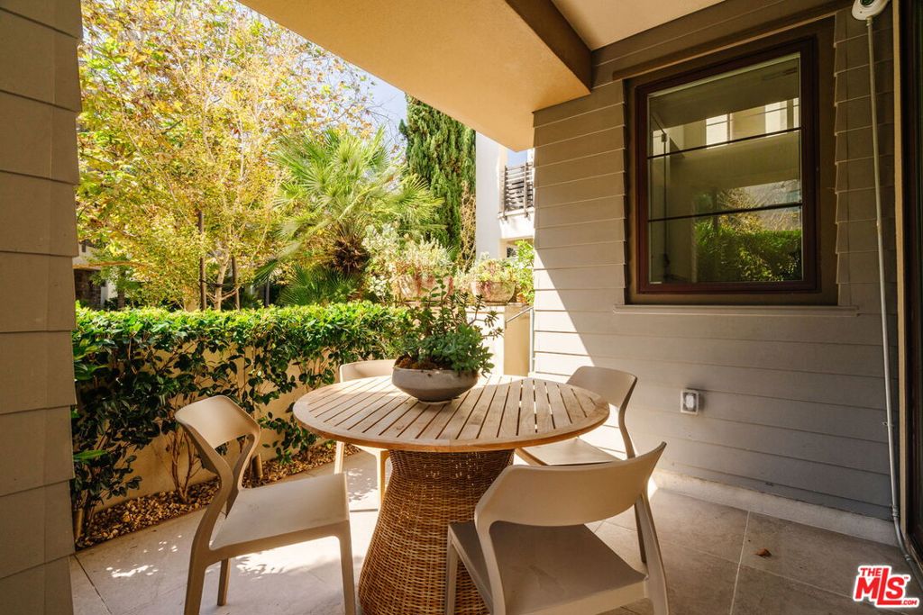5837 N Lantern Court, Playa Vista, CA 90094