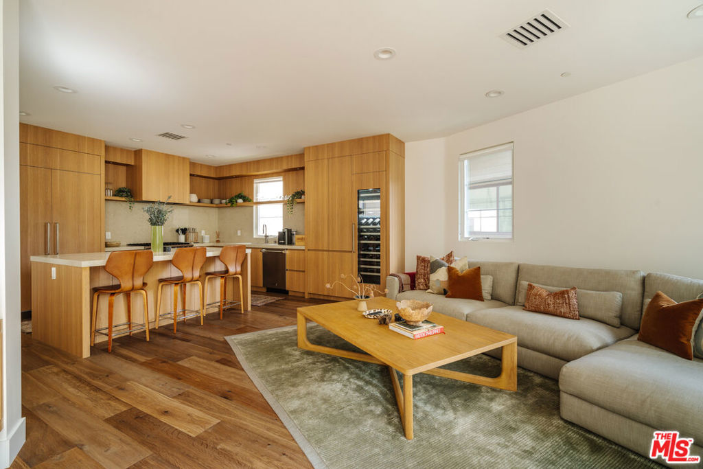5837 N Lantern Court, Playa Vista, CA 90094