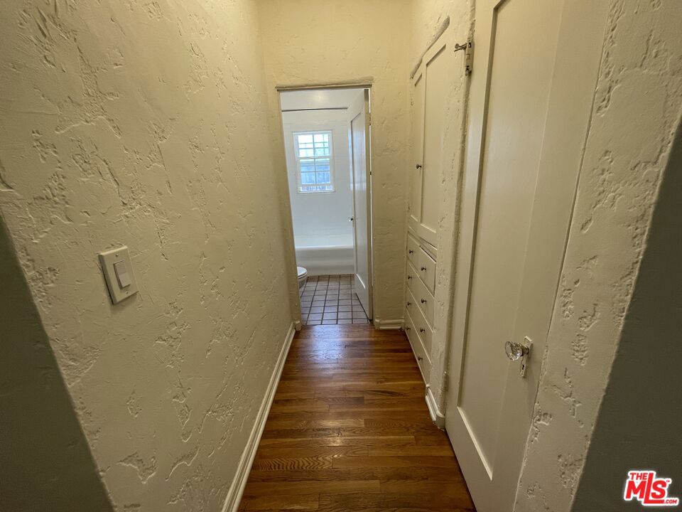 314 N Genesee Avenue, Los Angeles, CA 90036