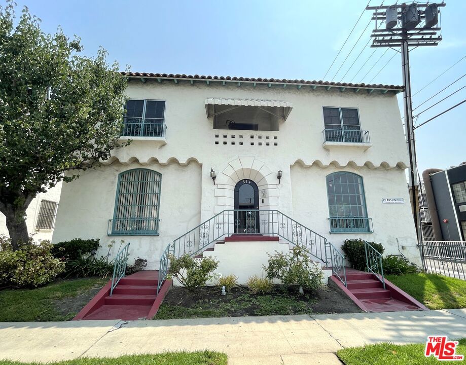 314 N Genesee Avenue, Los Angeles, CA 90036