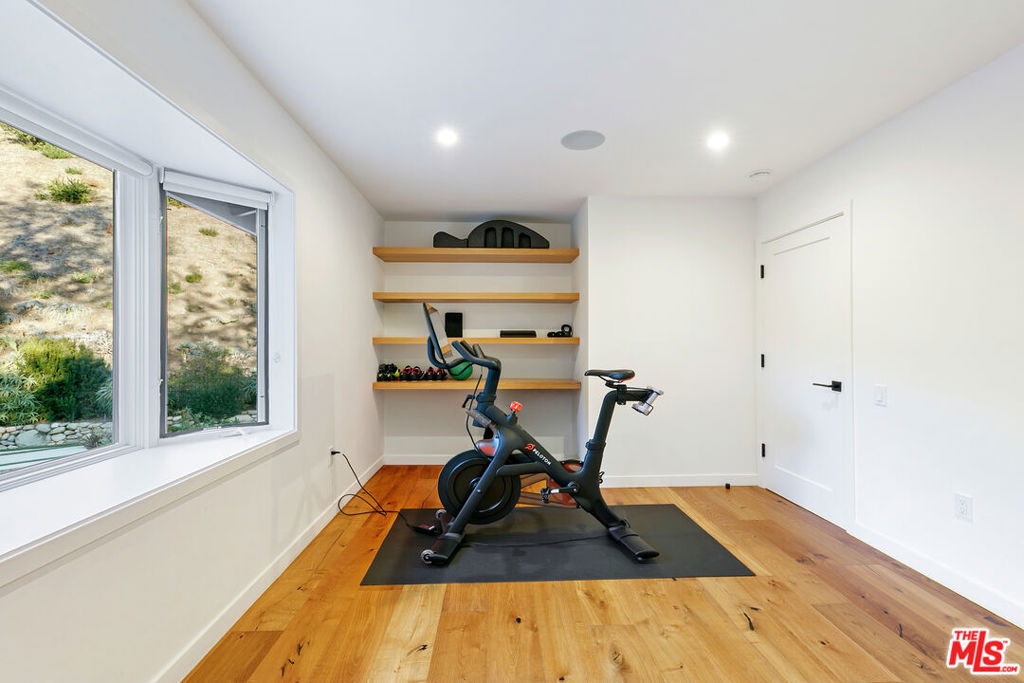 30601 Las Estrellas Drive, Malibu, CA 90265