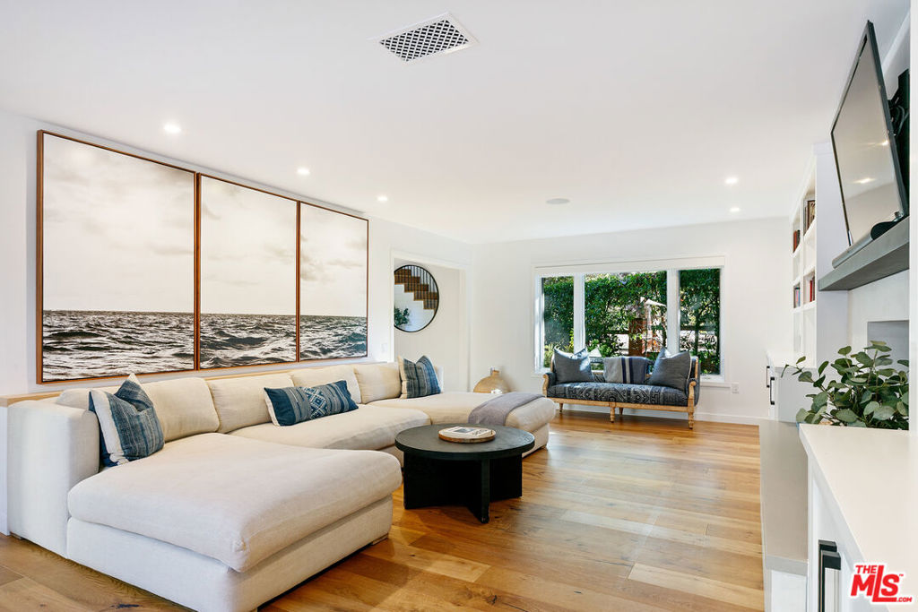 30601 Las Estrellas Drive, Malibu, CA 90265