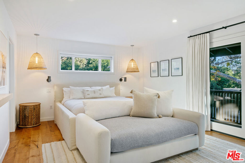 30601 Las Estrellas Drive, Malibu, CA 90265