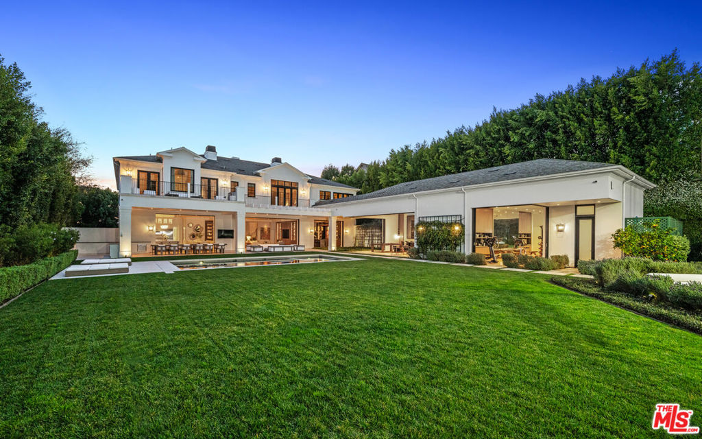 807 Cinthia Street, Beverly Hills, CA 90210