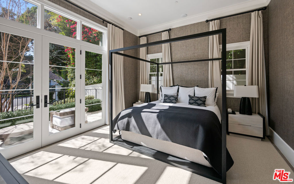 807 Cinthia Street, Beverly Hills, CA 90210