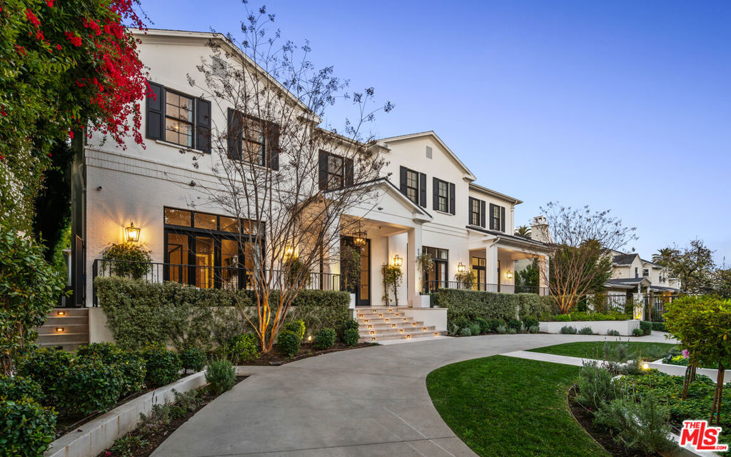 807 Cinthia Street, Beverly Hills, CA 90210