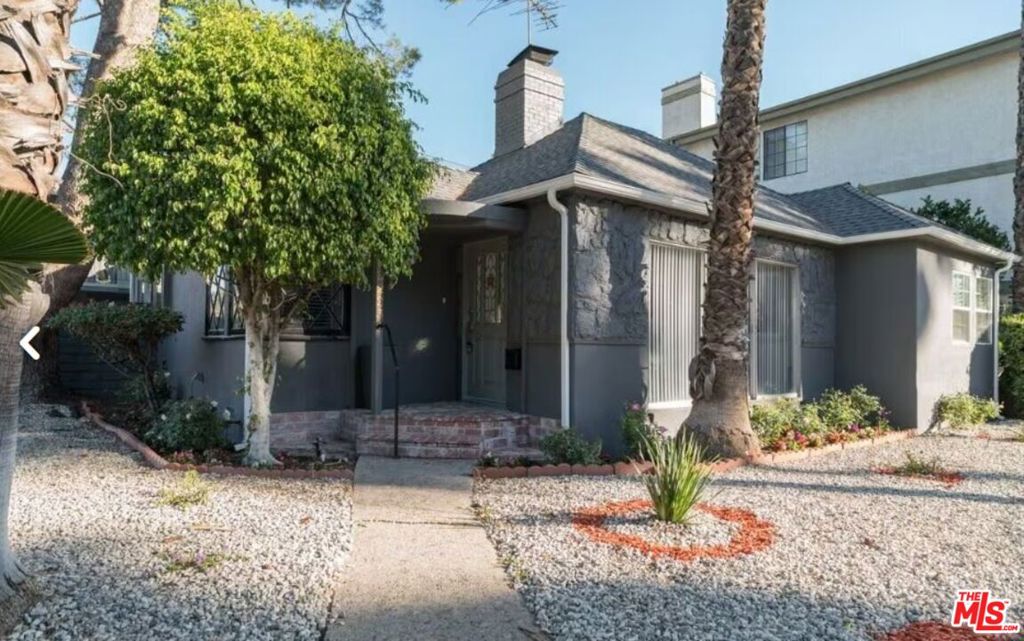 13223 Moorpark Street, Sherman Oaks, CA 91423