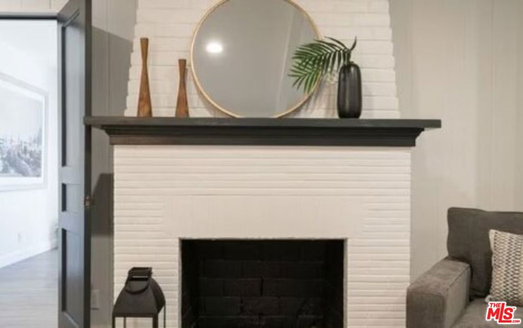 13223 Moorpark Street, Sherman Oaks, CA 91423