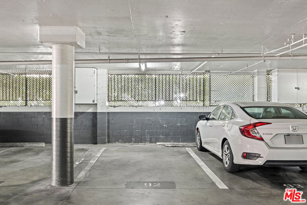 750 N Kings Road, #111, West Hollywood, CA 90069