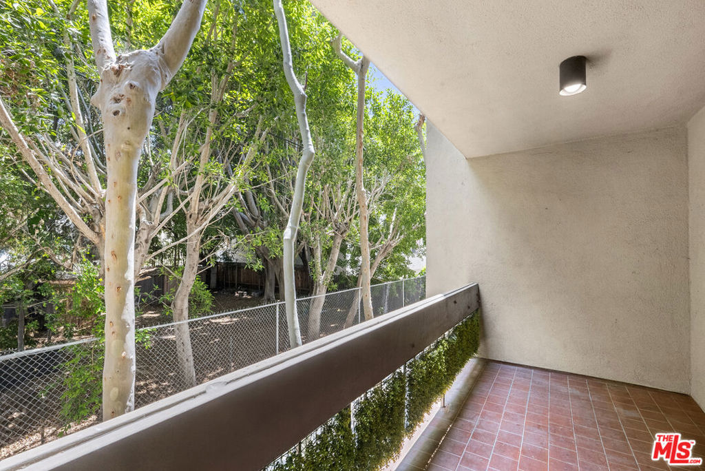 750 N Kings Road, #111, West Hollywood, CA 90069 750 N Kings Road, #111, West Hollywood, CA 90069