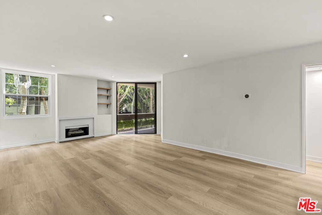 750 N Kings Road, #111, West Hollywood, CA 90069 750 N Kings Road, #111, West Hollywood, CA 90069