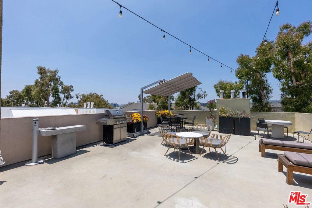750 N Kings Road, #111, West Hollywood, CA 90069