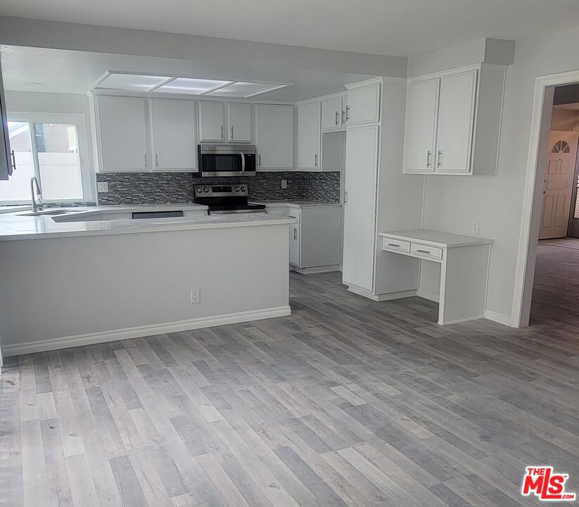 8740 Dartford Place, Inglewood, CA 90305