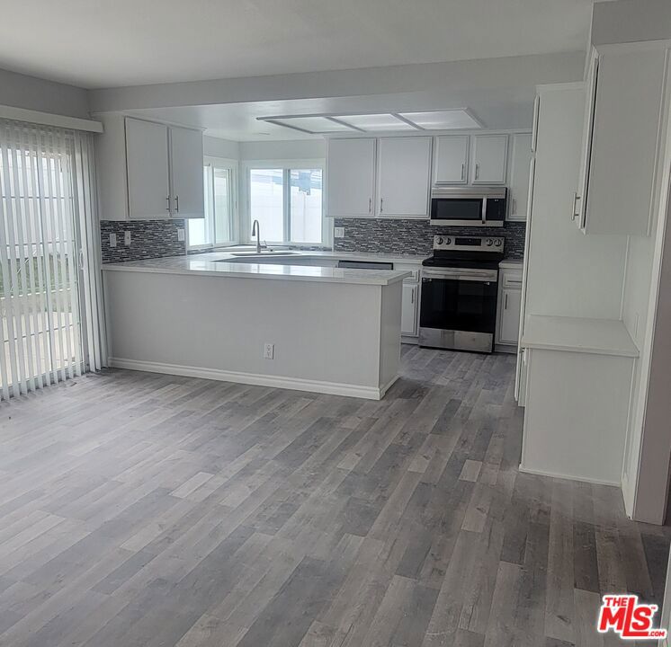 8740 Dartford Place, Inglewood, CA 90305 8740 Dartford Place, Inglewood, CA 90305
