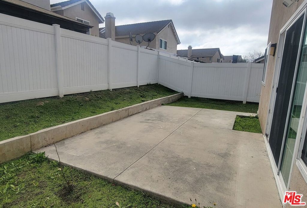 8740 Dartford Place, Inglewood, CA 90305