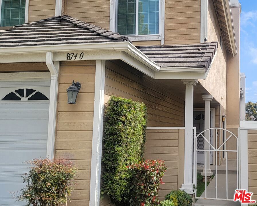 8740 Dartford Place, Inglewood, CA 90305 8740 Dartford Place, Inglewood, CA 90305
