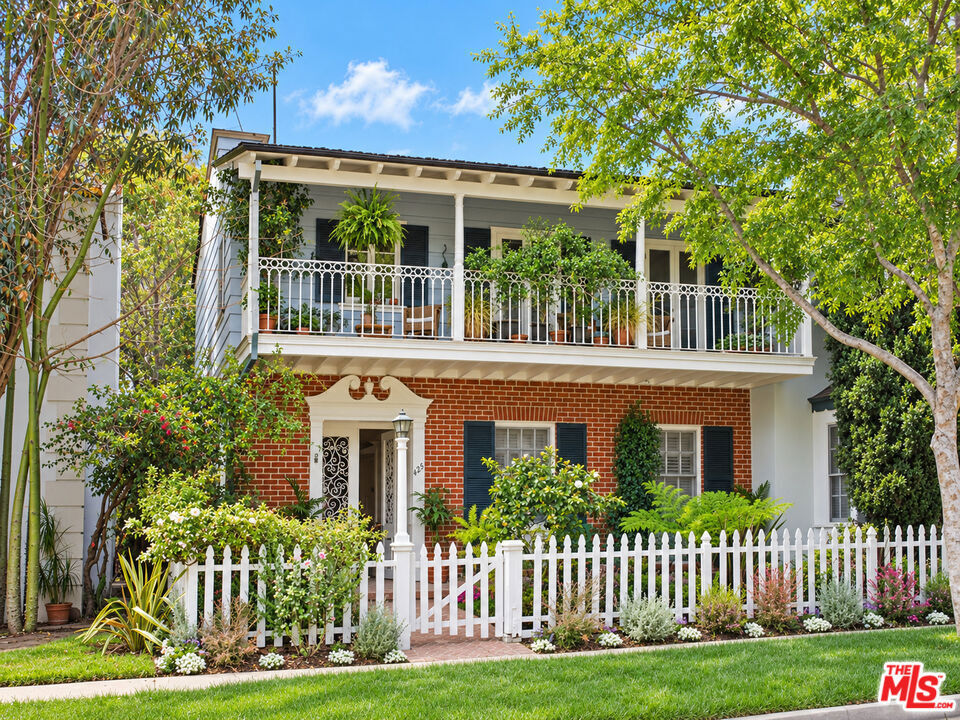 125 S Crescent Drive, Beverly Hills, CA 90212 125 S Crescent Drive, Beverly Hills, CA 90212