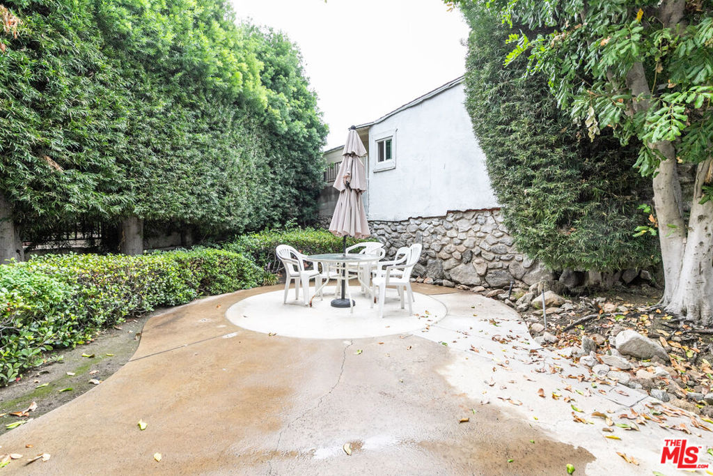 3239 Altura Avenue, La Crescenta, CA 91214 3239 Altura Avenue, La Crescenta, CA 91214