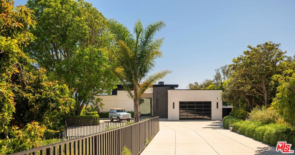 29800 Cuthbert Road, Malibu, CA 90265 29800 Cuthbert Road, Malibu, CA 90265