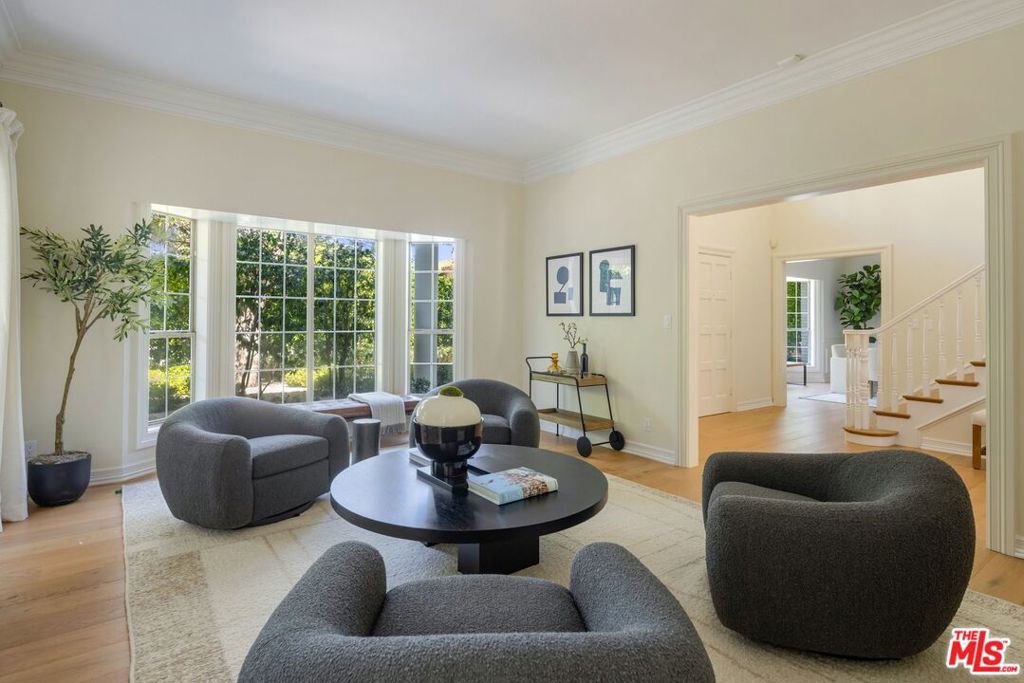 5180 W 2nd Street, Los Angeles, CA 90004