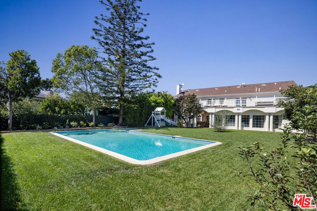 5180 W 2nd Street, Los Angeles, CA 90004