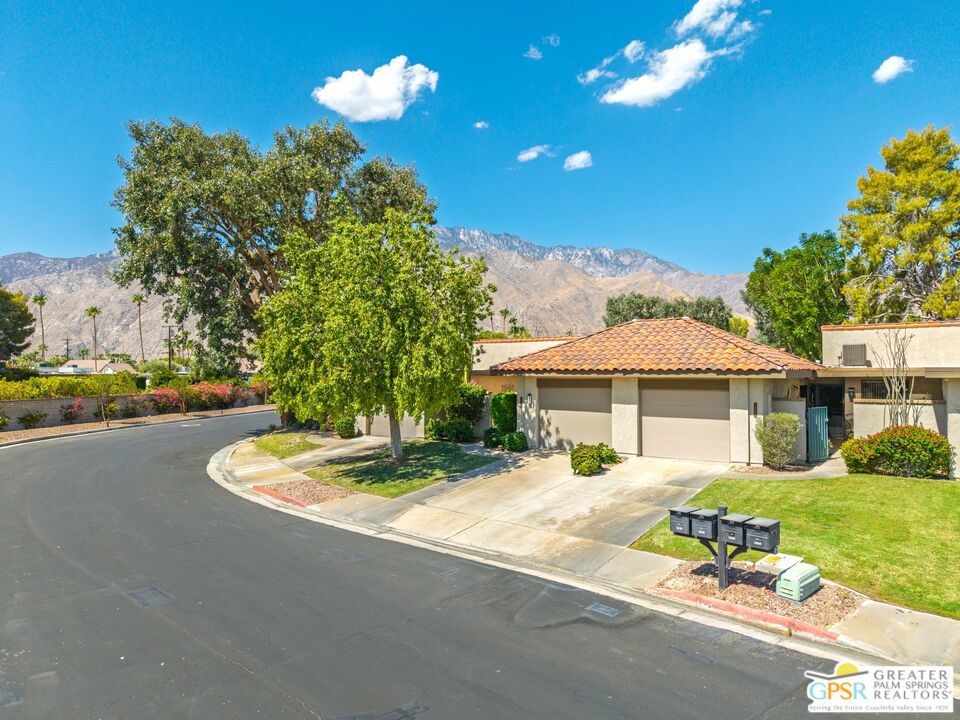 1850 Paseo Pelota, Palm Springs, CA 92262