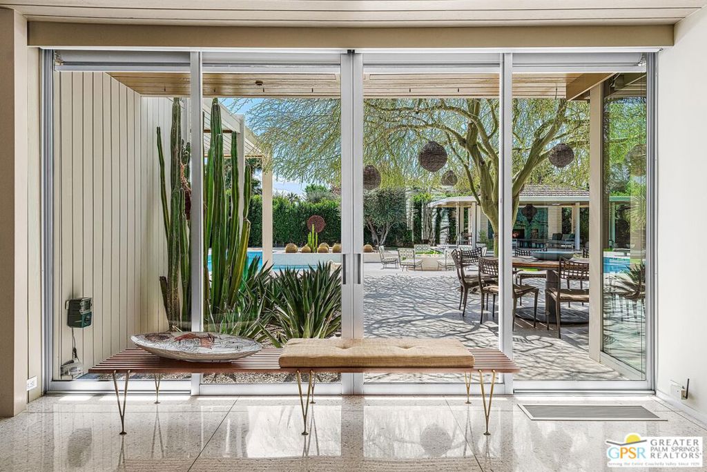 611 N Phillips Road, Palm Springs, CA 92262