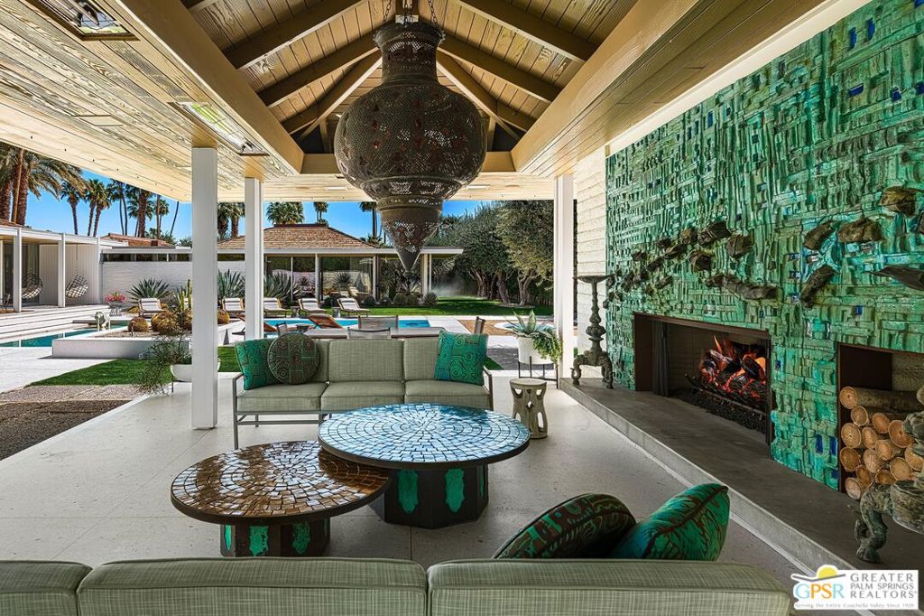 611 N Phillips Road, Palm Springs, CA 92262