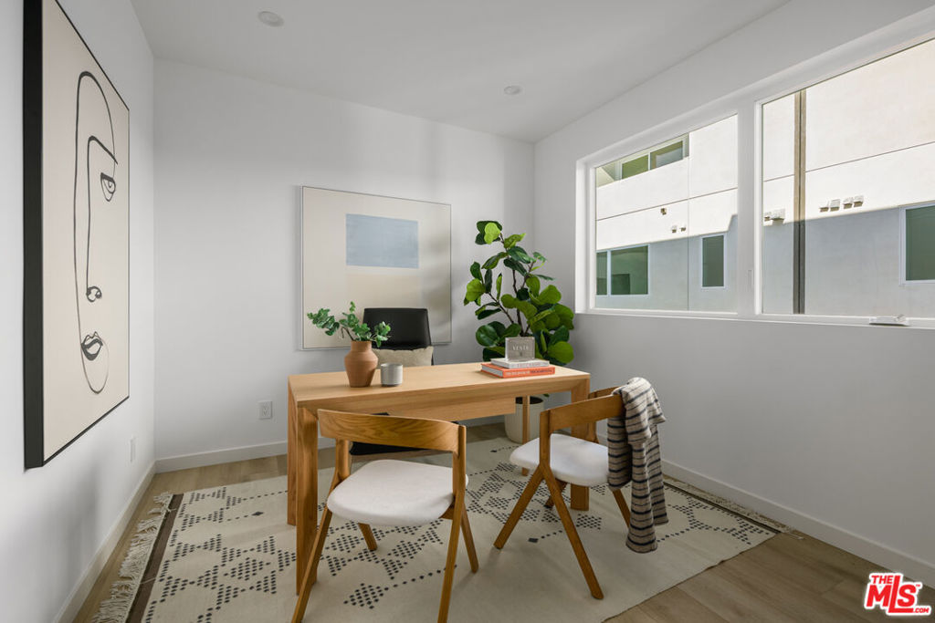 5845 David Avenue, Los Angeles, CA 90034