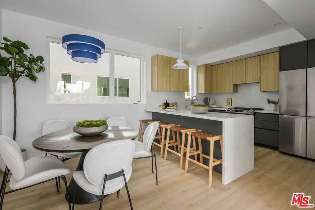 5845 David Avenue, Los Angeles, CA 90034